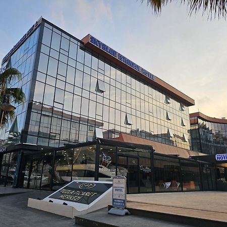 Skyblue Istanbul Hotel ภายนอก รูปภาพ