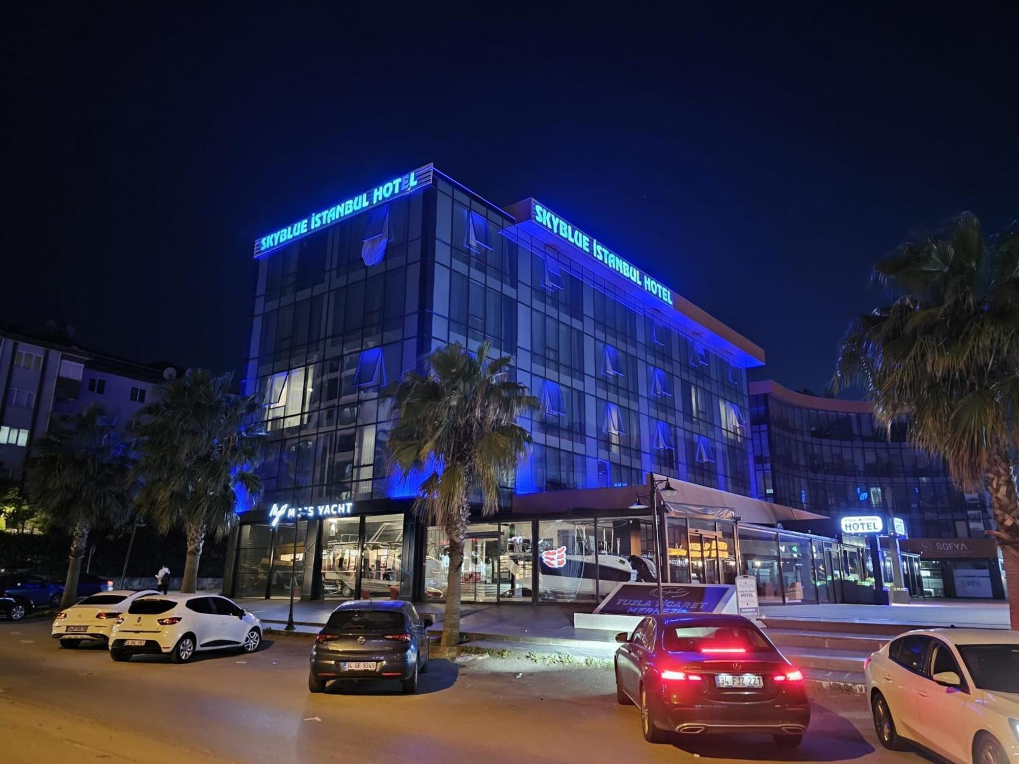 Skyblue Istanbul Hotel ภายนอก รูปภาพ
