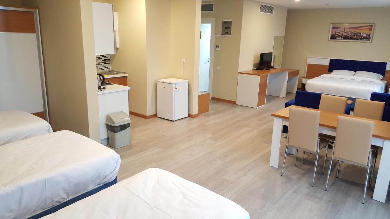 Skyblue Istanbul Hotel ภายนอก รูปภาพ